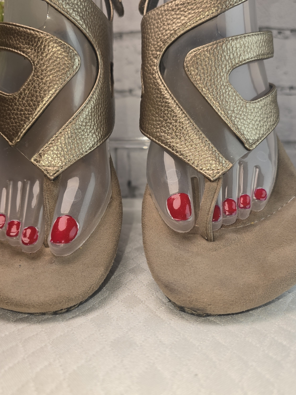 MODZORI WOMENS ZOEY 5 FLIPS REVERSABLE GOLD PEWTER THONG SANDAL WEDGE 9 - Picture 12 of 14